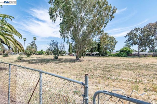 5345 Lilac Ave, Livermore, CA 94551