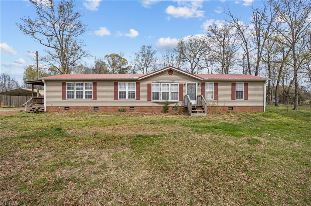 6955 Garrett Store Road, Liberty, NC 27298