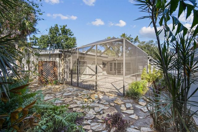 2 S TREASURE DRIVE, Tampa, FL 33609