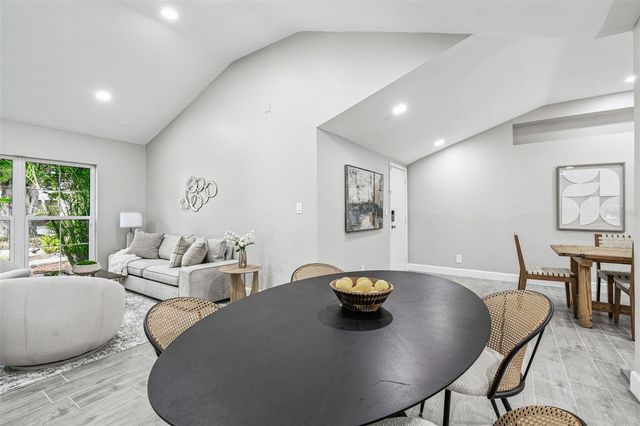 2 S TREASURE DRIVE, Tampa, FL 33609