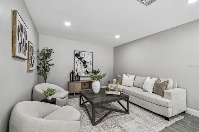 2 S TREASURE DRIVE, Tampa, FL 33609