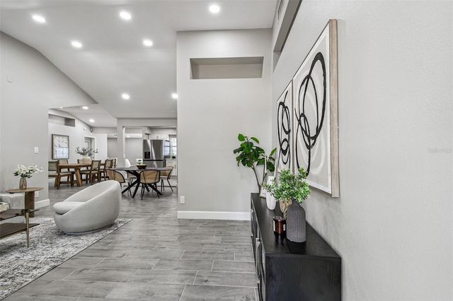 2 S TREASURE DRIVE, Tampa, FL 33609