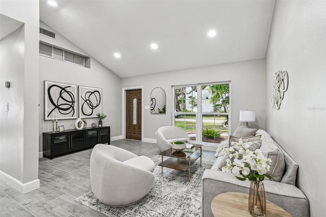 2 S TREASURE DRIVE, Tampa, FL 33609