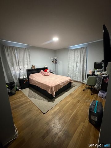 22 Irving Place, Danbury, CT 06810