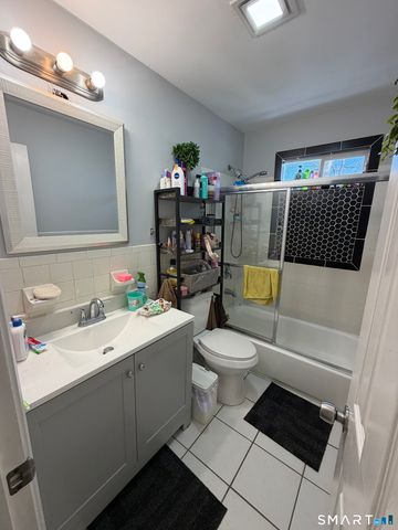 22 Irving Place, Danbury, CT 06810