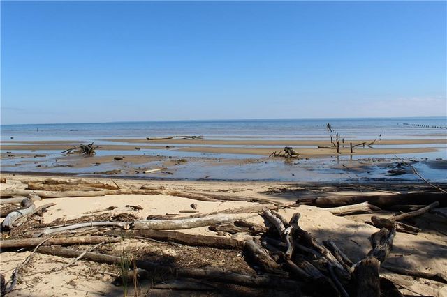 6789 Bay Road, Mobile, AL 36605