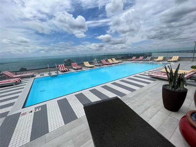 1300 S Miami Ave 1207, Miami, FL 33130