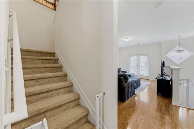 1524 Liberty Parkway NW, Atlanta, GA 30318