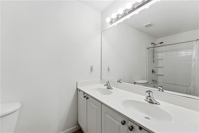 1524 Liberty Parkway NW, Atlanta, GA 30318