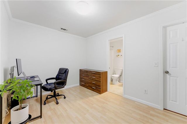 1524 Liberty Parkway NW, Atlanta, GA 30318