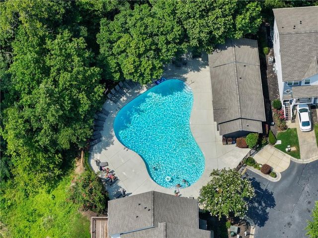 1524 Liberty Parkway NW, Atlanta, GA 30318