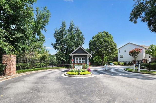 1524 Liberty Parkway NW, Atlanta, GA 30318