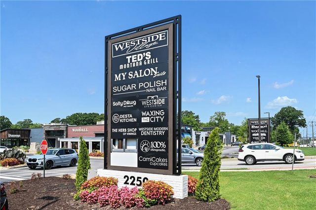 1524 Liberty Parkway NW, Atlanta, GA 30318