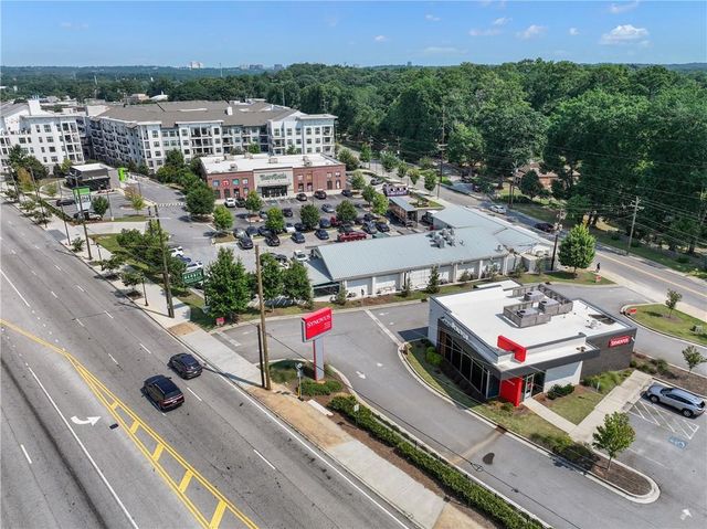 1524 Liberty Parkway NW, Atlanta, GA 30318