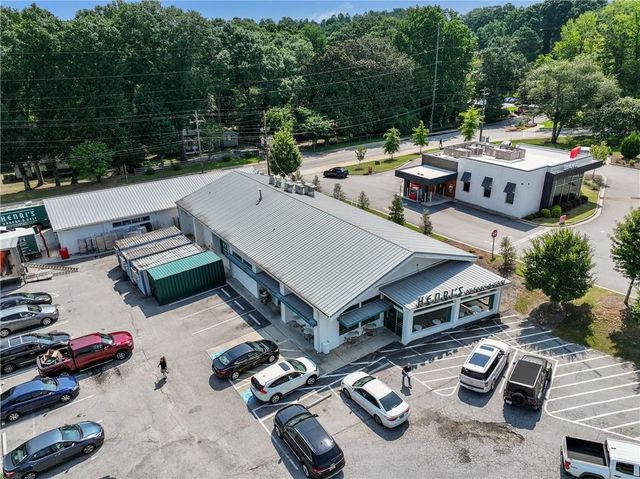 1524 Liberty Parkway NW, Atlanta, GA 30318