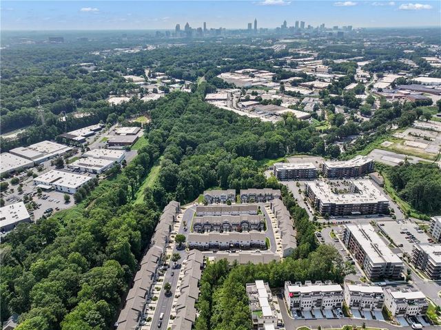 1524 Liberty Parkway NW, Atlanta, GA 30318