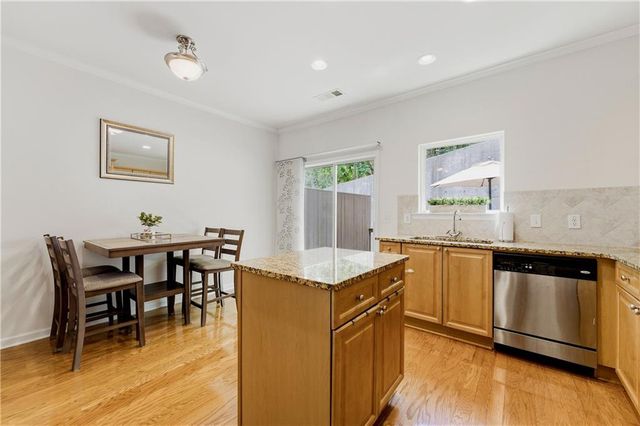 1524 Liberty Parkway NW, Atlanta, GA 30318