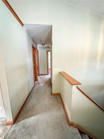 119 40th St, Twp Of But Nw, PA 16001