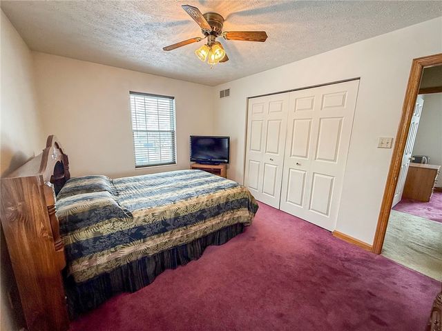 119 40th St, Twp Of But Nw, PA 16001