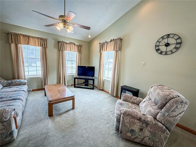 119 40th St, Twp Of But Nw, PA 16001