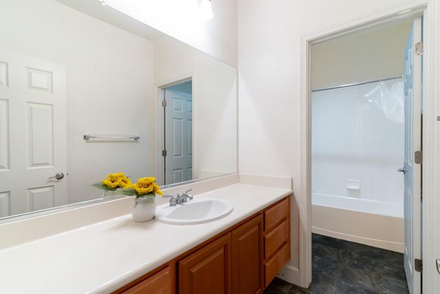 34761 Mallard St, Woodland, CA 95695