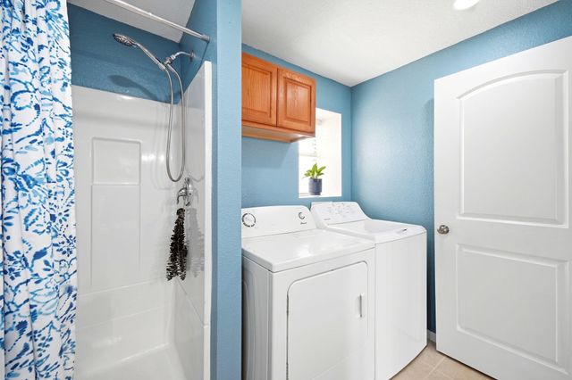 22 Tindel Street, Kemah, TX 77565