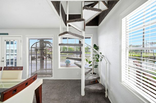 22 Tindel Street, Kemah, TX 77565
