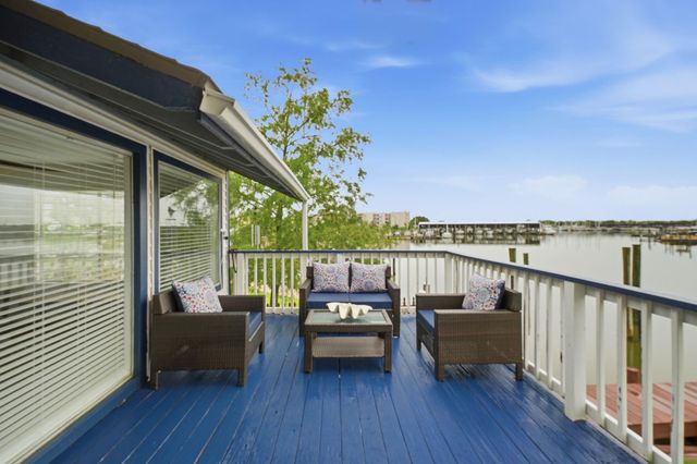 22 Tindel Street, Kemah, TX 77565