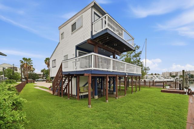 22 Tindel Street, Kemah, TX 77565