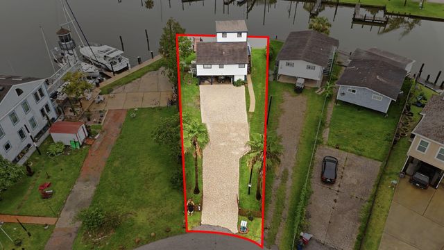 22 Tindel Street, Kemah, TX 77565