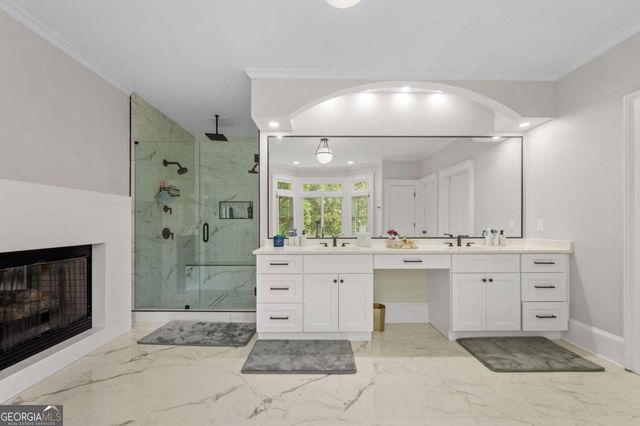 2204 Iron Gate Drive SE, Smyrna, GA 30080