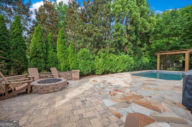 2204 Iron Gate Drive SE, Smyrna, GA 30080