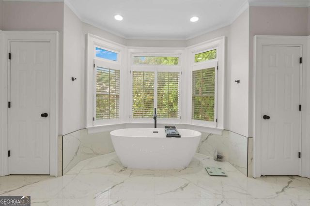 2204 Iron Gate Drive SE, Smyrna, GA 30080