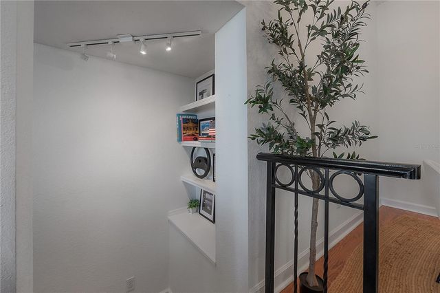 709 MAINSAIL DRIVE 709, Tampa, FL 33602