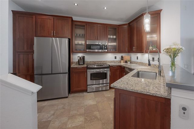 709 MAINSAIL DRIVE 709, Tampa, FL 33602