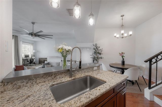 709 MAINSAIL DRIVE 709, Tampa, FL 33602