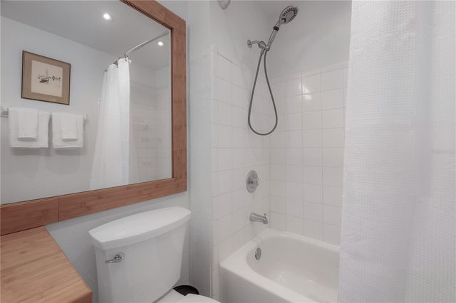 709 MAINSAIL DRIVE 709, Tampa, FL 33602