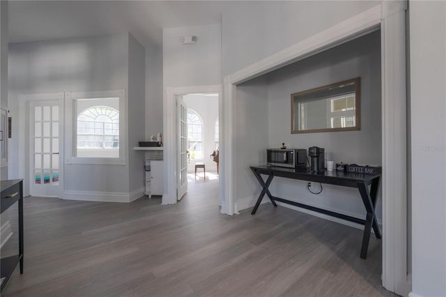 709 MAINSAIL DRIVE 709, Tampa, FL 33602