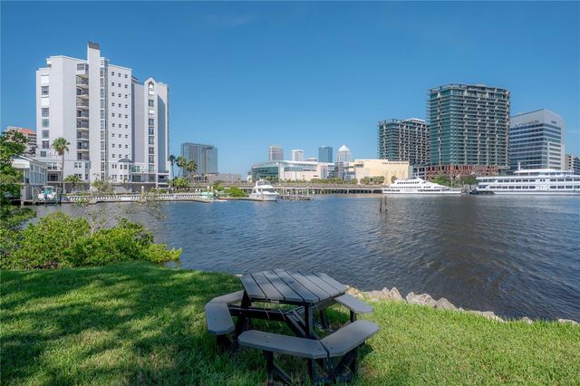 709 MAINSAIL DRIVE 709, Tampa, FL 33602