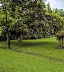 2195 W Lang Street, Alvin, TX 77511