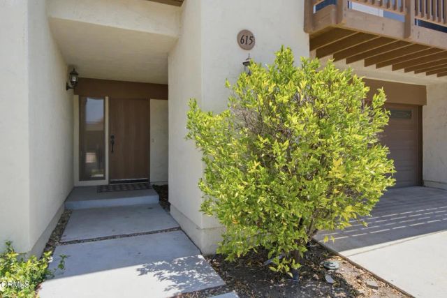 615 Hollyburne Lane, Thousand Oaks, CA 91360