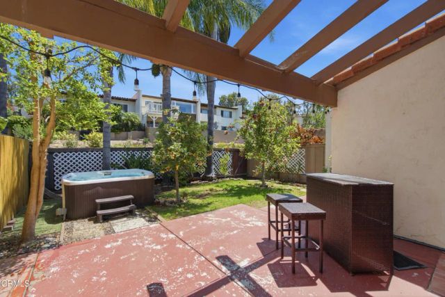 615 Hollyburne Lane, Thousand Oaks, CA 91360
