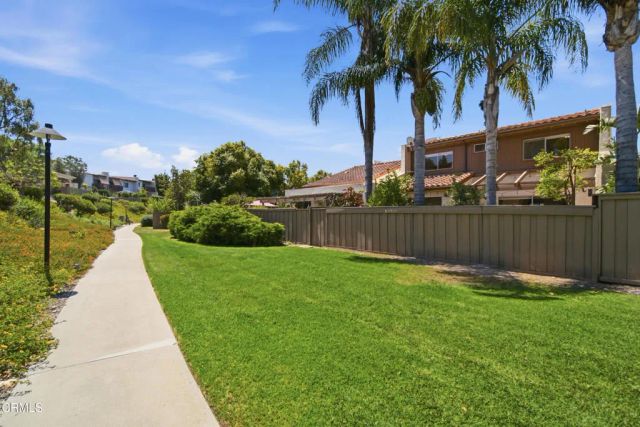 615 Hollyburne Lane, Thousand Oaks, CA 91360