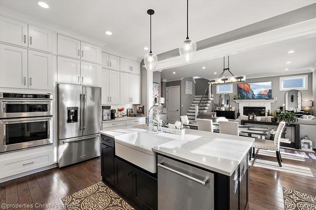 3233 Warick Road, Royal Oak, MI 48073