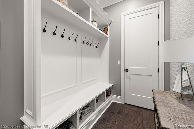 3233 Warick Road, Royal Oak, MI 48073