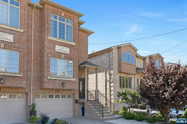 434 Nelson Avenue, Cliffside Park, NJ 07010