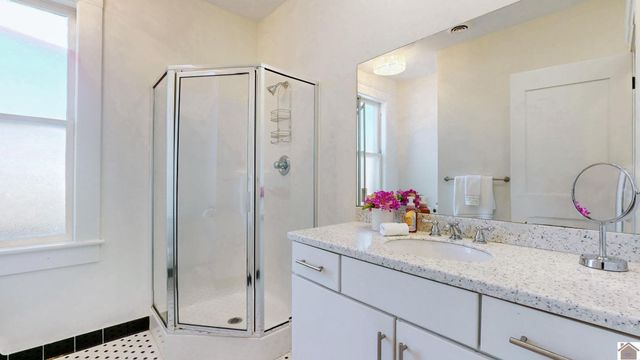 618 Madison, Paducah, KY 42001