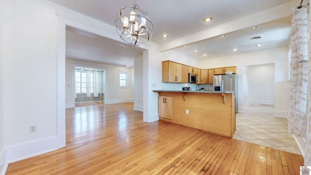 618 Madison, Paducah, KY 42001