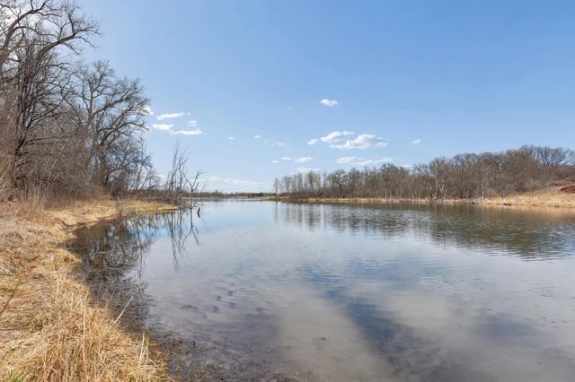 1065 70th Ave, Roberts, WI 54023