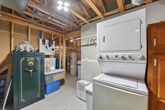 1065 70th Ave, Roberts, WI 54023